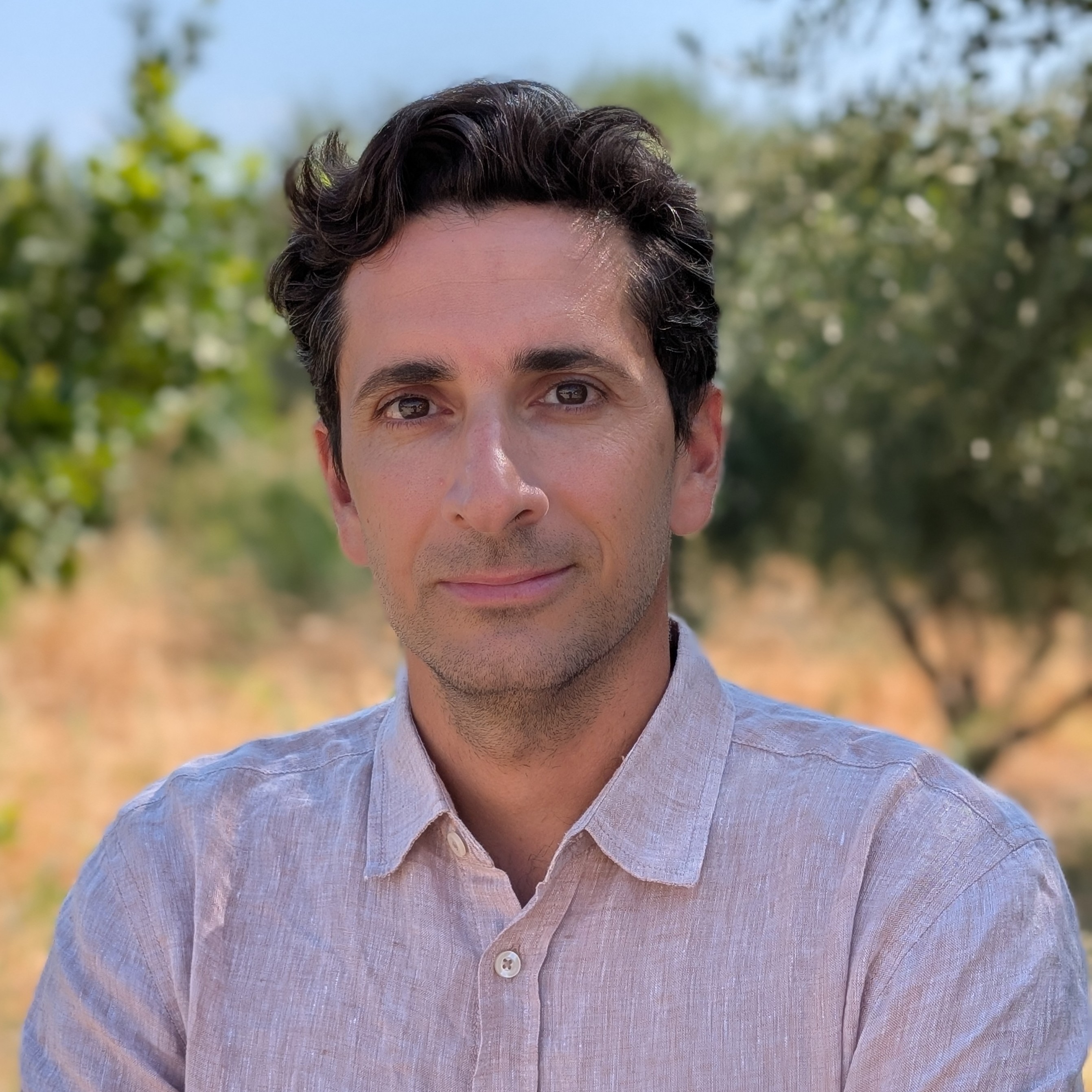 Dr. Nikolaos Vakirlis
